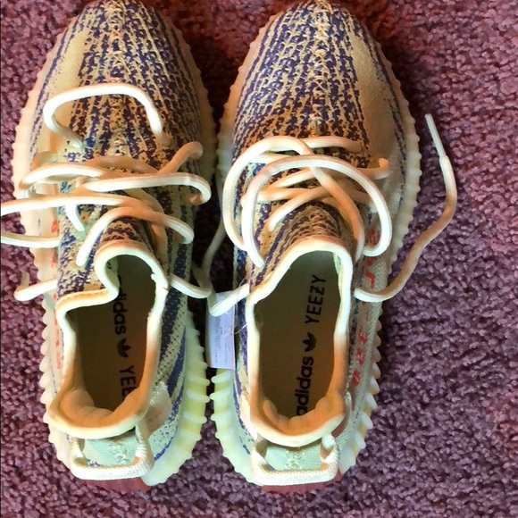 Too small - Picture 2 of 8